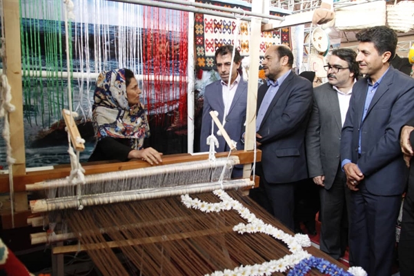 افتتاح نهمین نمایشگاه سراسری صنایع‌دستی در استان بوشهر