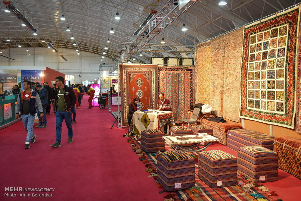 صنایع دستی فرش و گلیم در نمایشگاه خارجی