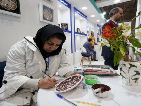 زهرا اصلانی صنعتگر اردبیلی به جشنواره بین‌المللی صنایع‌دستی در ازبکستان